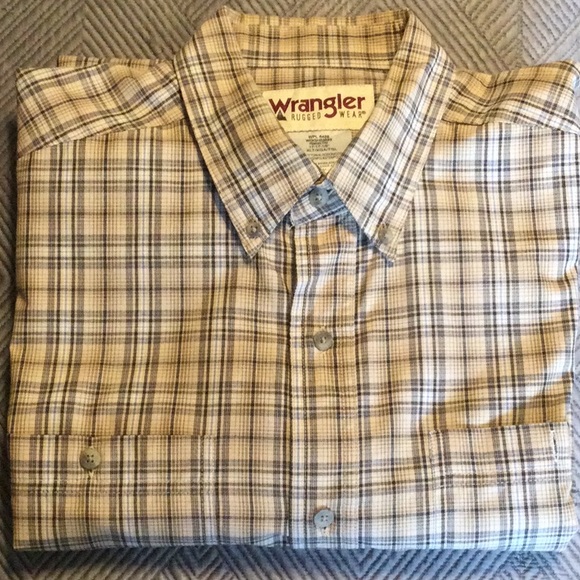 Wrangler Rugged Wear XLT tan and black plaid long sleeve shirt for men